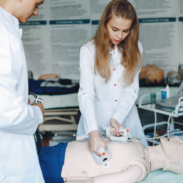 Defibrillator Types: How do they work?